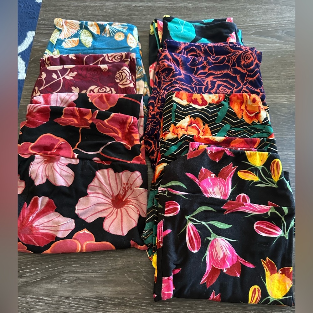 NEW Lularoe floral leggings bundle of 7